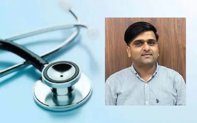 KMC staff member praised for saving heart attack patient - News Karnataka