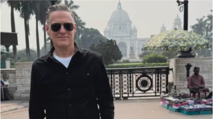 Bryan Adams performs in Kolkata during his 2024 India tour - News Karnataka