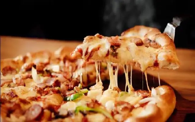 Bengaluru’s Pizza Crawl: A Journey Through Artisanal Flavours - News Karnataka