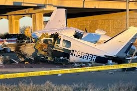 Plane crashes into cars on Texas highway, leaving 4 injured - News Karnataka