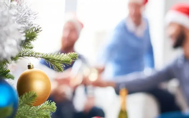 Woman receives £36,000 after colleague's inappropriate behavior at Christmas party - News Karnataka