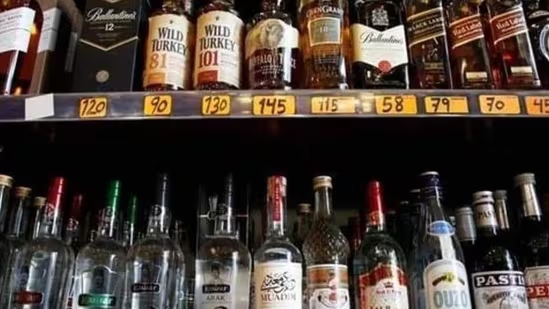 Karnataka sets new liquor sales record ahead of New Year's Eve - News Karnataka