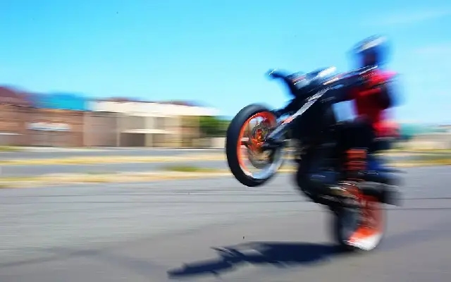 Teen Nabbed for Viral dangerous Stunt Video in Manipal - News Karnataka