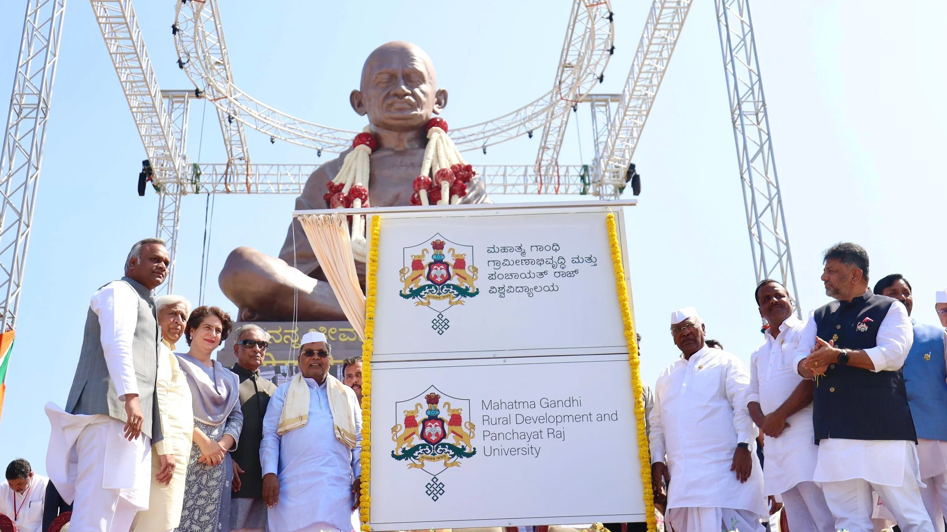 Siddaramaiah champions Gandhi’s Hindutva, rejects BJP’s portrayal - News Karnataka