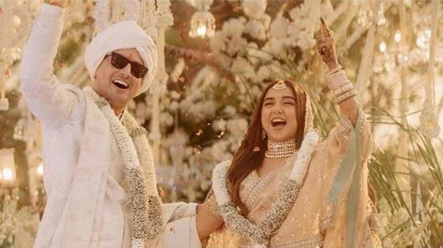 Prajakta Koli Ties the Knot with Vrishank Khanal in a Beautiful Intimate Ceremony - News Karnataka