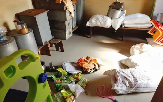 Burglary at Anganwadi: Thieves Steal Essentials, Including Food & Gas Cylinder - News Karnataka