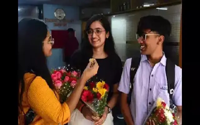 No Bengaluru Students in Science Top 10: Distractions, Priorities - News Karnataka