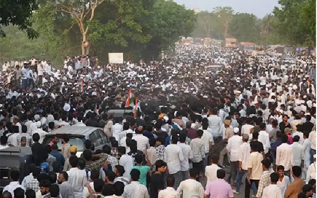 Highway Blocked During Mangaluru Protest Over Waqf Amendment Act - News Karnataka