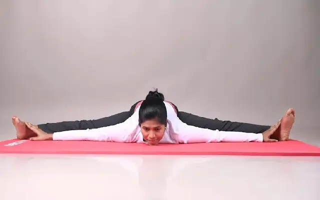 Smita Kumari Breaks Her Own Limit, Sets Second Guinness World Record in Yoga - News Karnataka