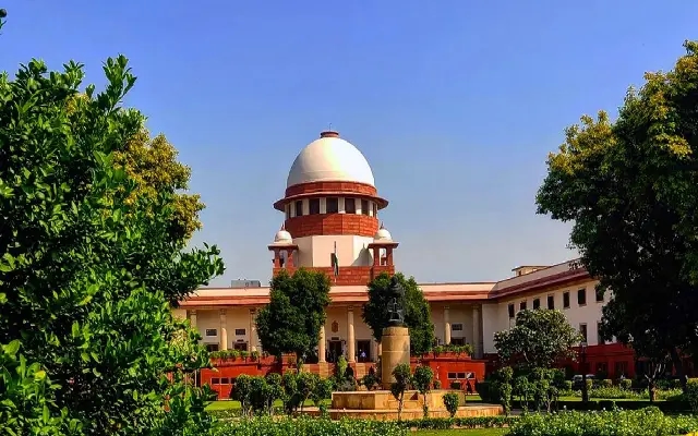 SC Warns Karnataka: Uphold HC Order on Anjaneya Temple Priest Dispute - News Karnataka