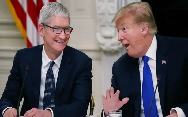 Tim Cook Snubs Trump’s Middle East Tour, iPhones Face Tariff Threat Amid India Shift - News Karnataka
