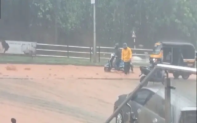 Heavy Rains Rip Up Manipal Inox Road, Trigger Long Traffic Snarl - News Karnataka