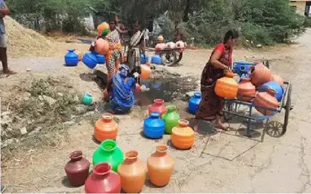Raichur Reels Under Heatwave, 65 Villages Hit by Acute Water Crisis - News Karnataka