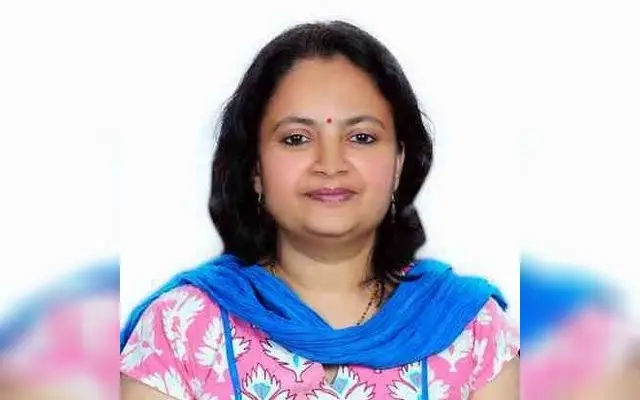 Swaroopa TK Takes Charge as New Udupi Deputy Commissioner - News Karnataka