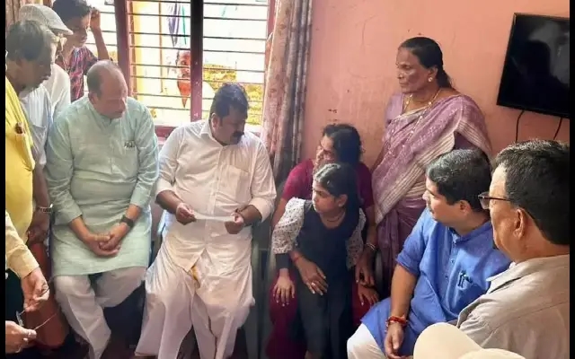 Mangaluru: Minister Boosts Relief & Calls for Safer Seas After Fishermen Go Missing - News Karnataka