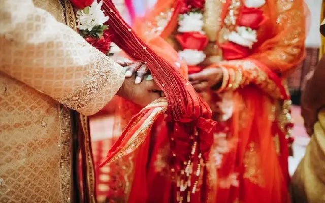 Woman Escapes Toxic Marriage Proposal Thanks to Online Sleuthing - News Karnataka