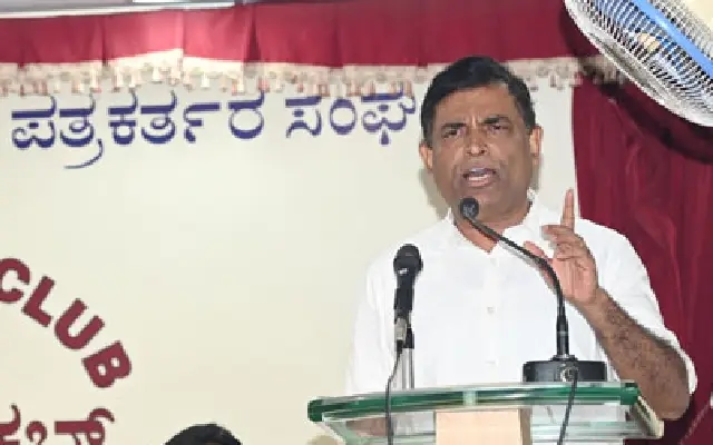 "AI Won’t Replace You—It Will Empower You": Walter Nandalike at Press Day Event - News Karnataka
