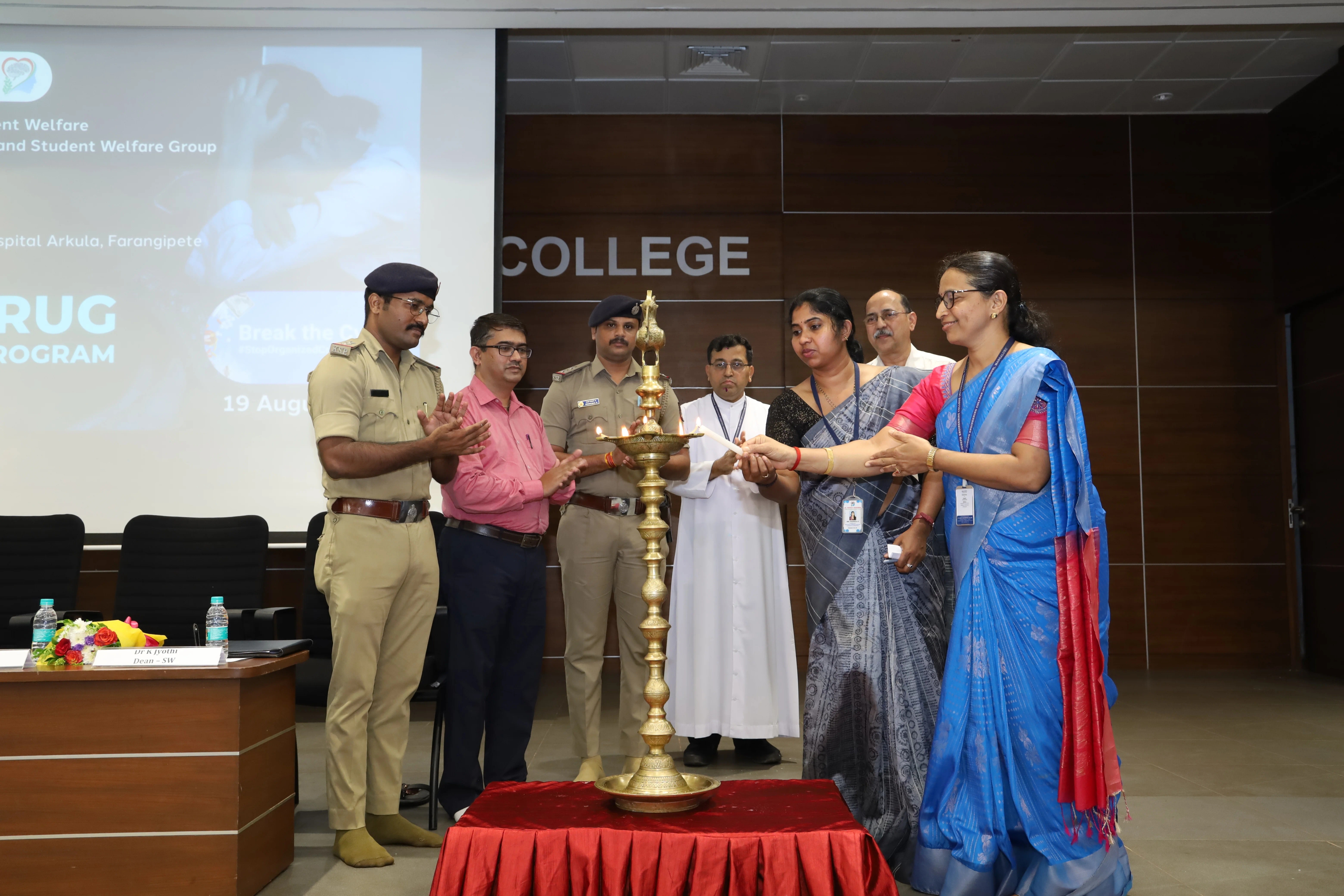 SJEC, police and doctors unite for anti-drug awareness drive - News Karnataka