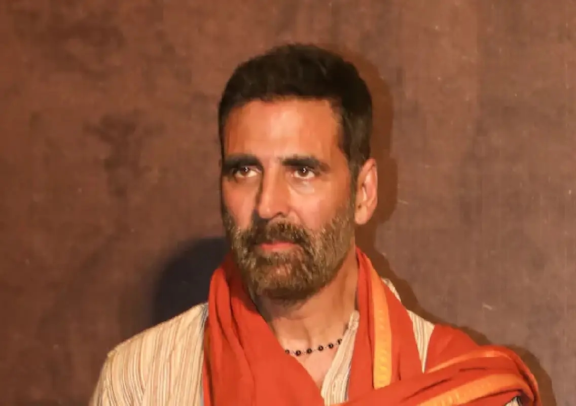 Akshay Kumar shuts down reporter over gutka question in Kanpur - News Karnataka