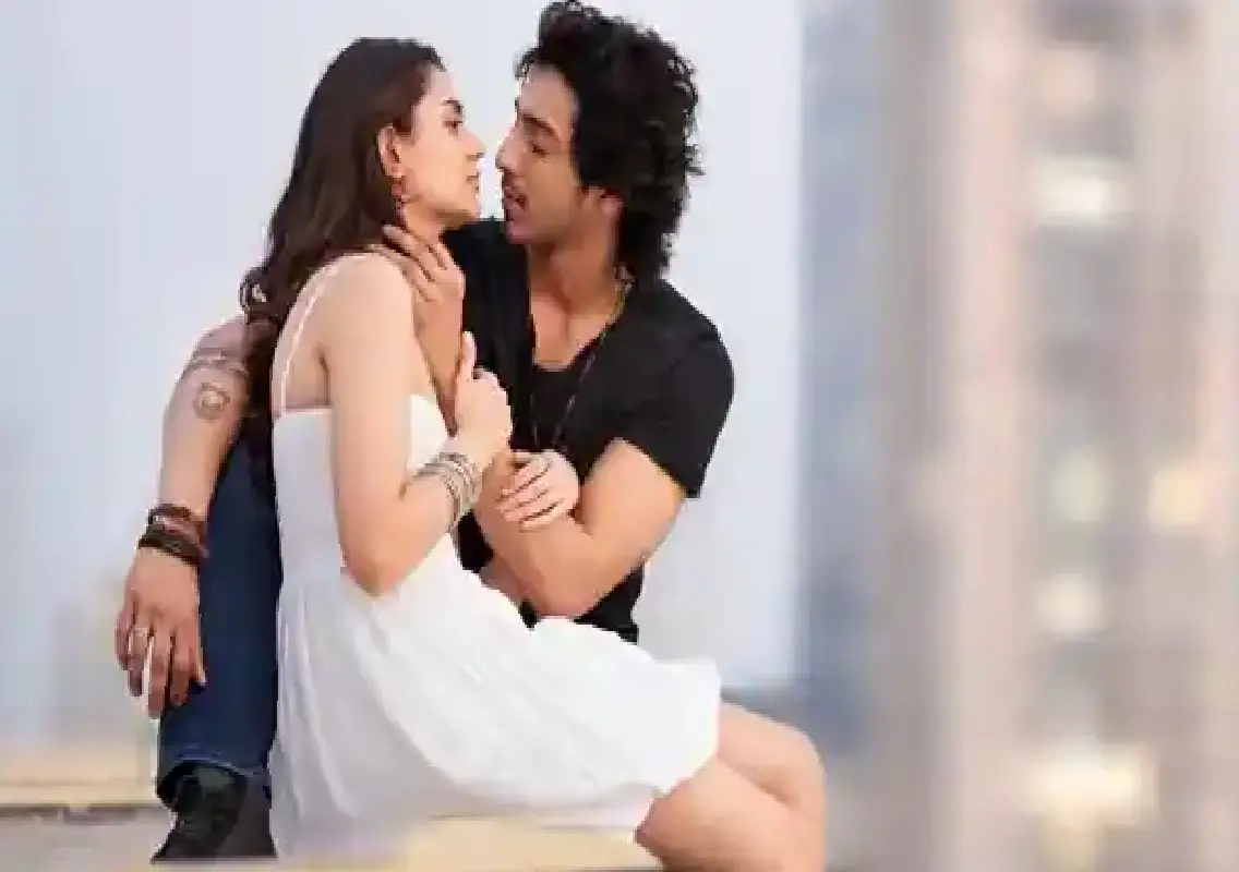 Saiyaara sparks fan frenzy with Netflix release - News Karnataka