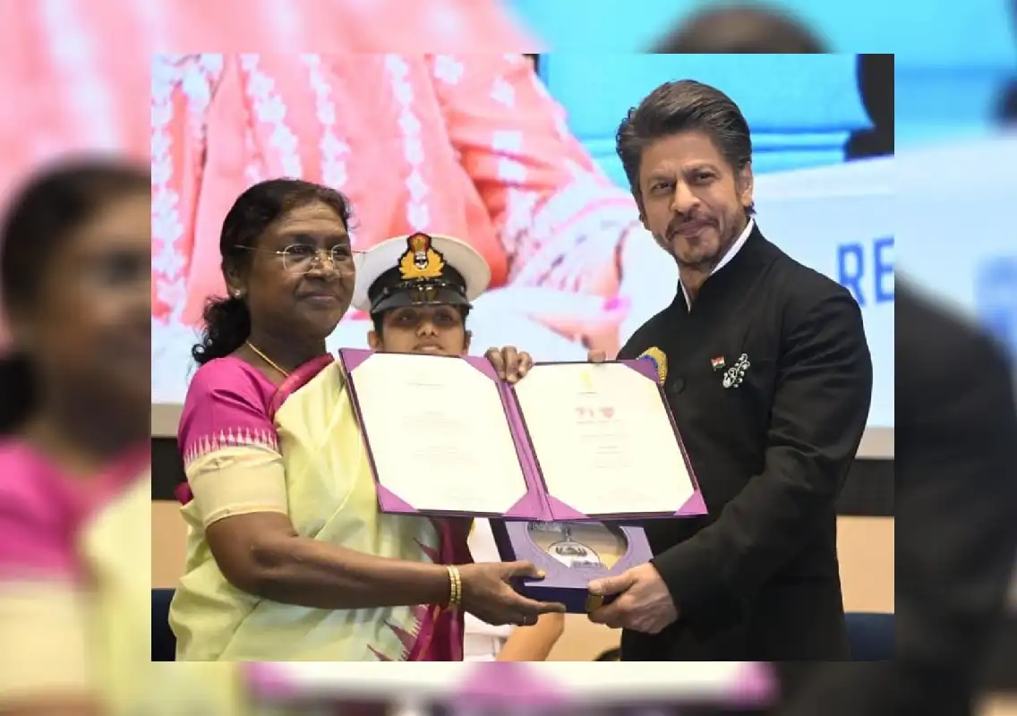 Shah Rukh Khan wins first National Award for Jawan - News Karnataka