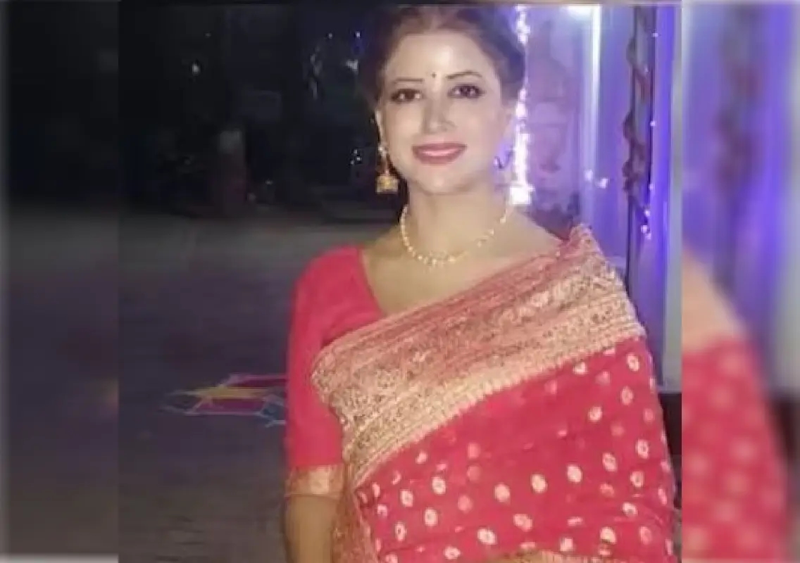 Actress Simala Prasad clears UPSC in first attempt - News Karnataka