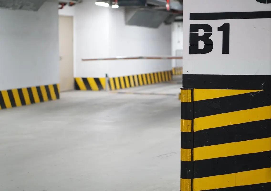 High parking fees upset commuters as MG Road pay-and-park returns - News Karnataka