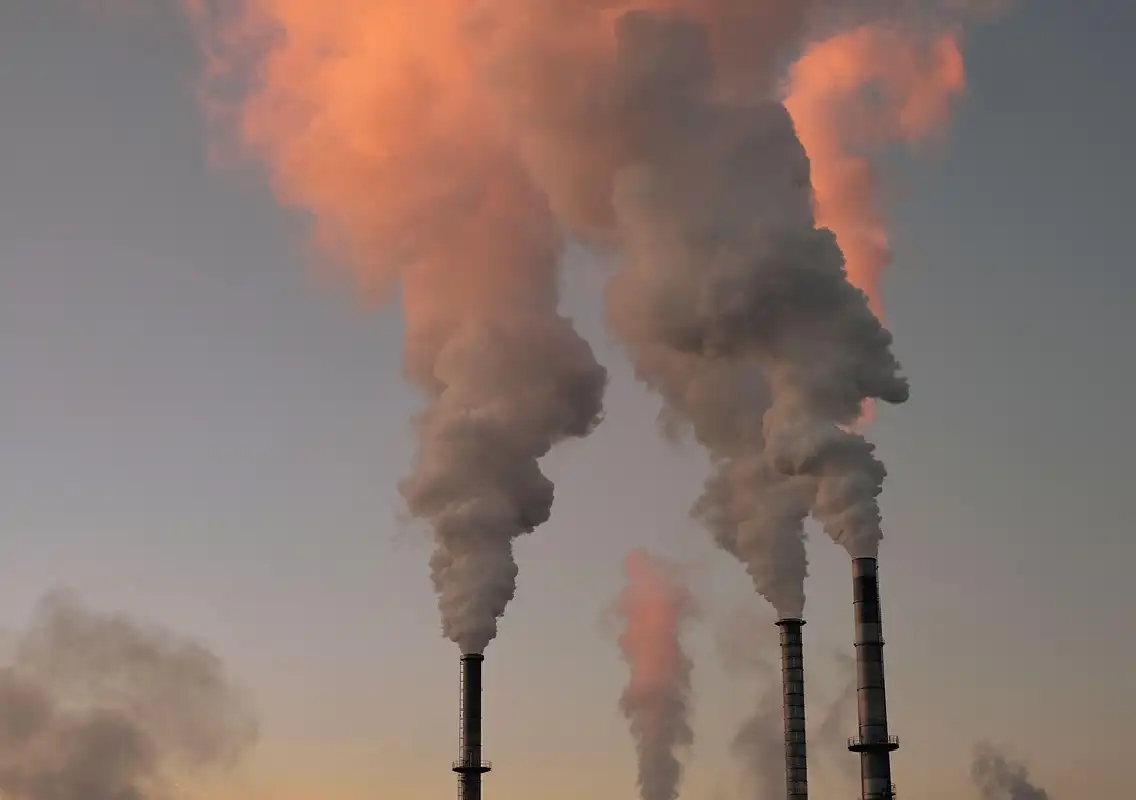 Delhi Imposes GRAP-1 Restrictions as Air Quality Deteriorates - News Karnataka
