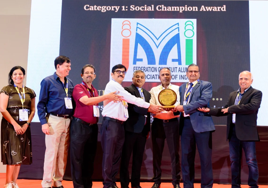 St Aloysius College Alumni Association Wins Social Champions Award - News Karnataka
