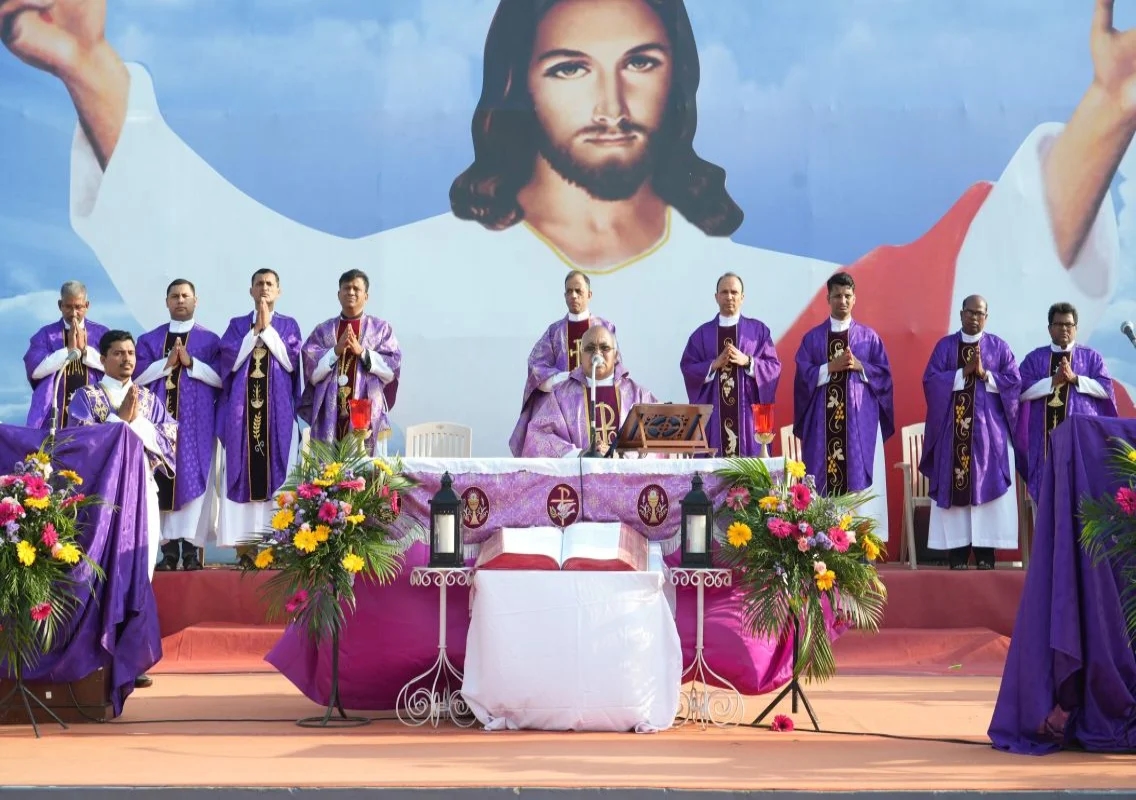 Mega Bible Convention Day 2 focuses on youth and covenant - News Karnataka