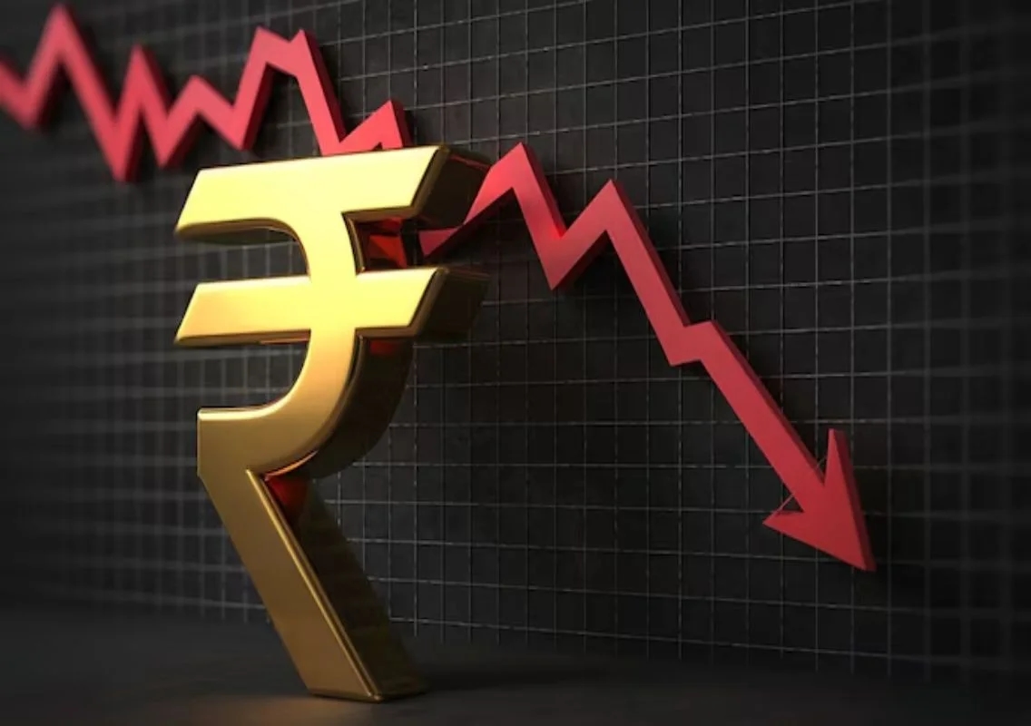 Rupee hits record low past 94 against US dollar - News Karnataka