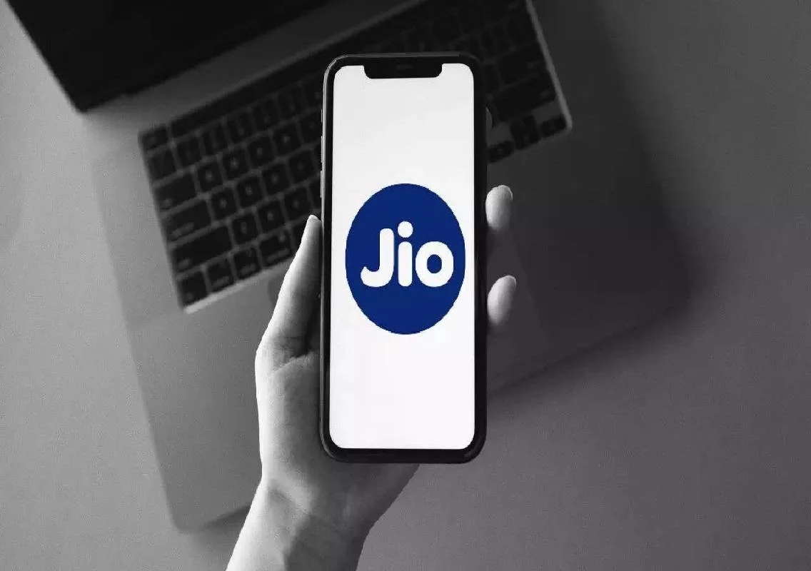 Reliance may file Jio IPO draft in May - News Karnataka