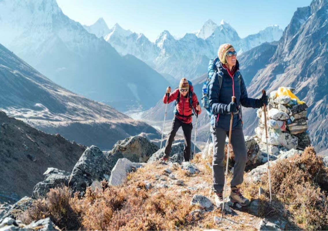 Mount Everest gets bizarre Google reviews - News Karnataka