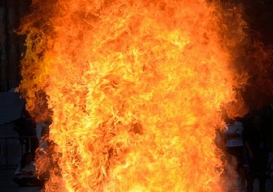 Man burns woman alive, dies by suicide in Bengaluru - News Karnataka