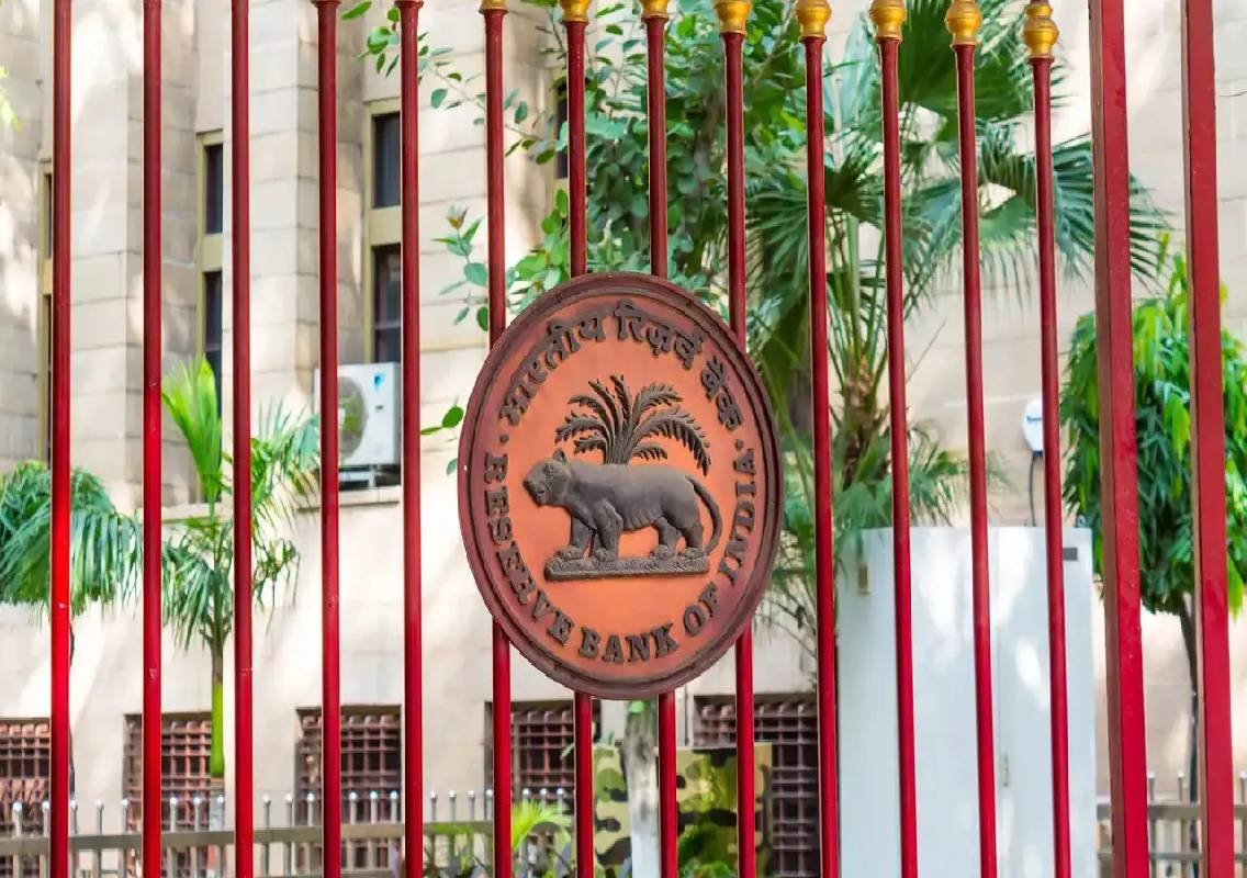 RBI may avoid rate hike despite rupee weakness - News Karnataka