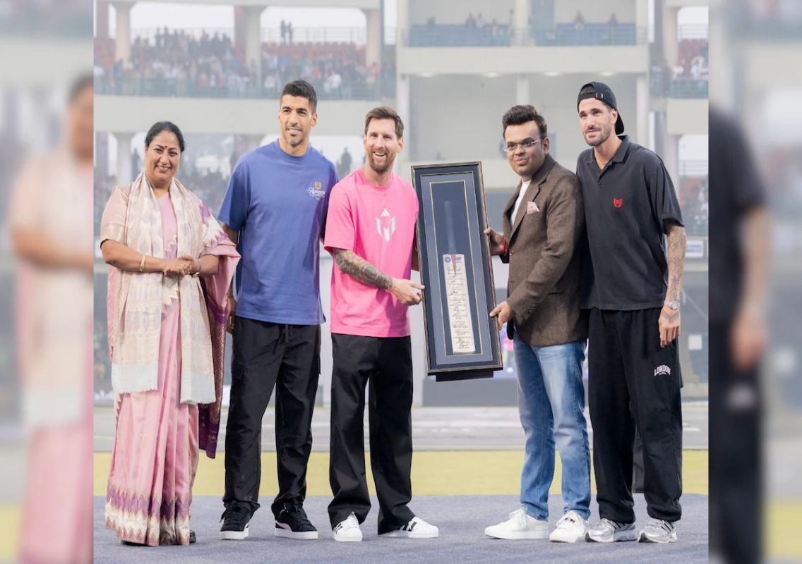 Messi ends India tour with grand Delhi event - News Karnataka