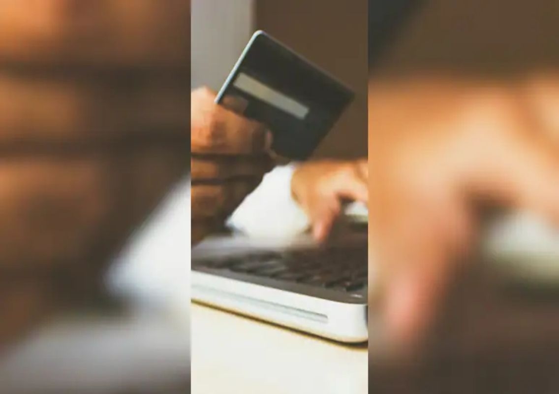 HDFC leads card additions, SBI Cards tops growth - News Karnataka