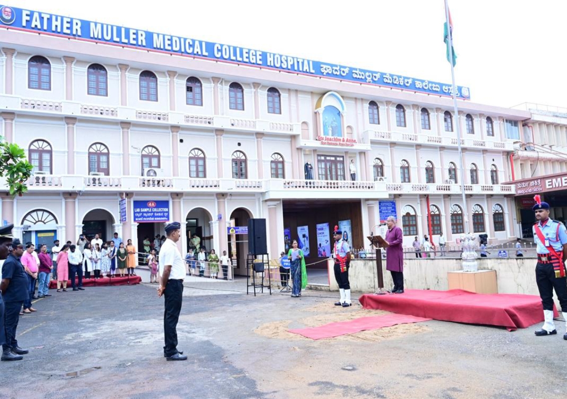 Father Muller celebrates 80th Independence Day with patriotic fervour - News Karnataka
