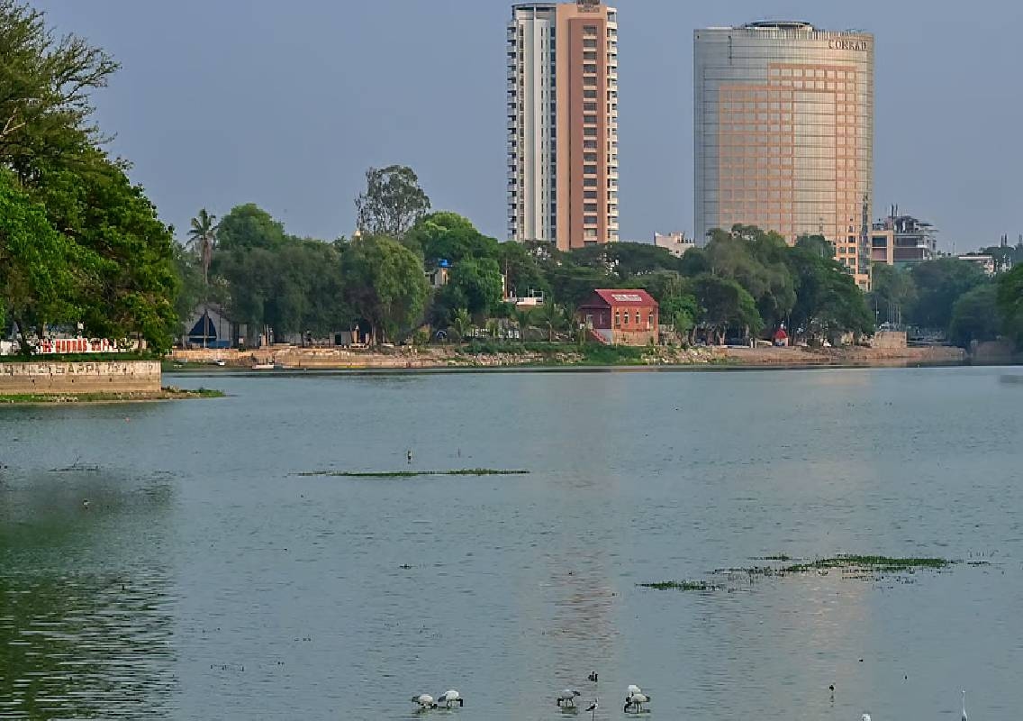 Halasuru Lake gets safety measures for Ganesh immersion - News Karnataka