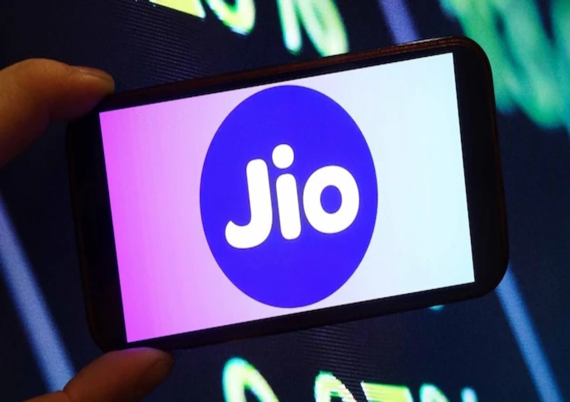 Jio plans 1,600 satellites to rival Starlink - News Karnataka