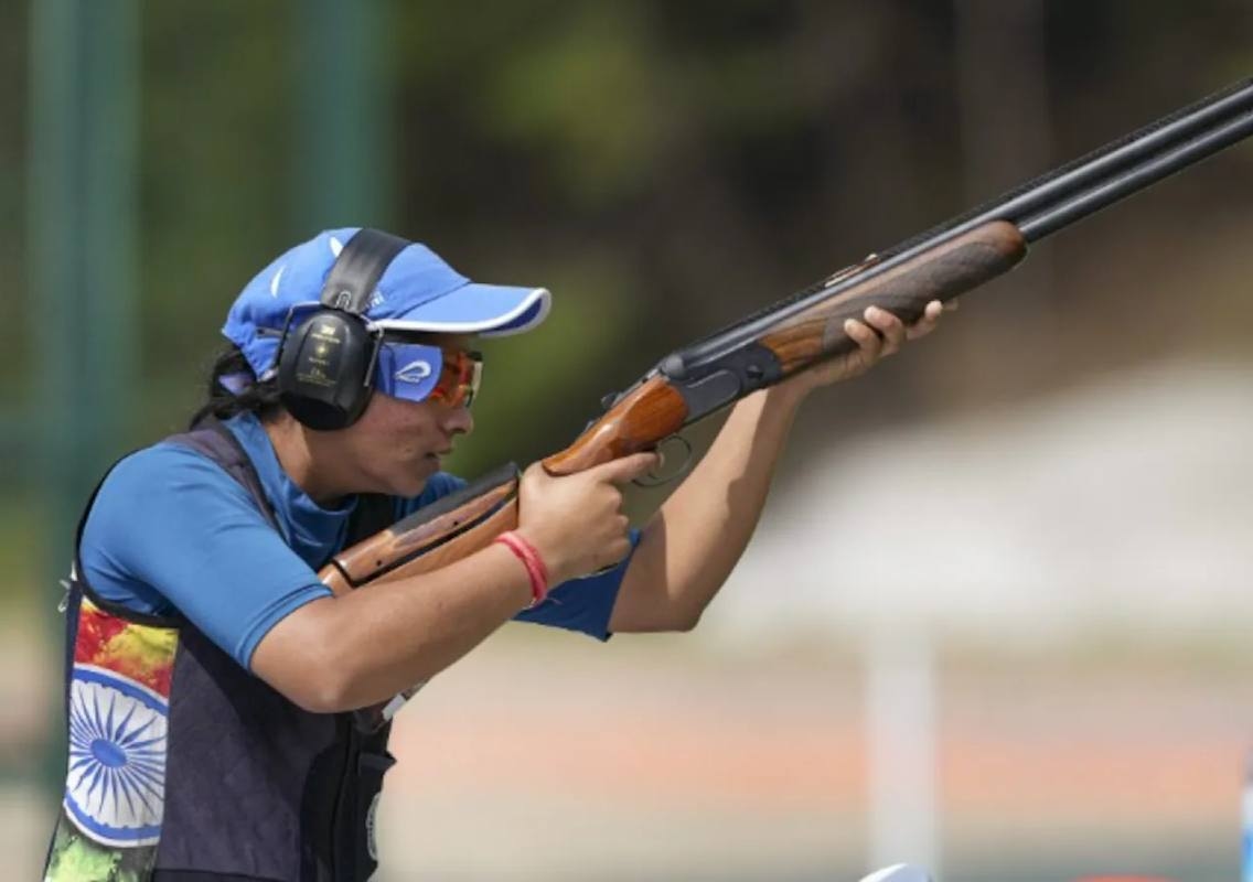 Neeru Dhanda leads Asian Games trap qualification - News Karnataka