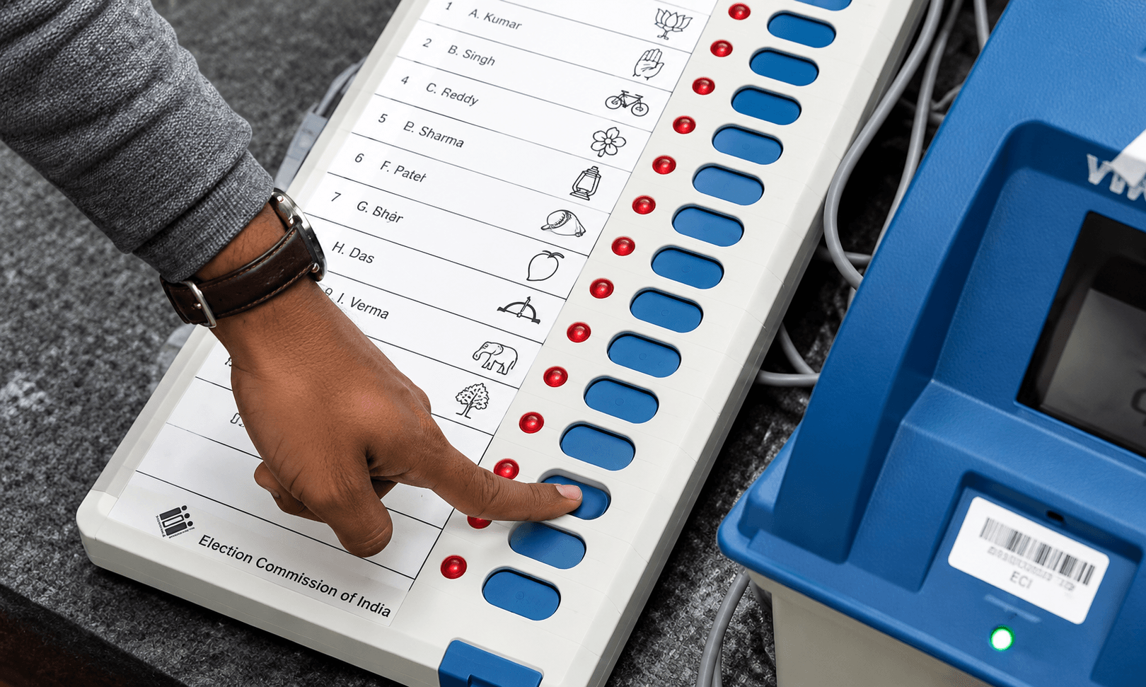 YSRCP seeks probe into alleged Andhra poll payments - News Karnataka