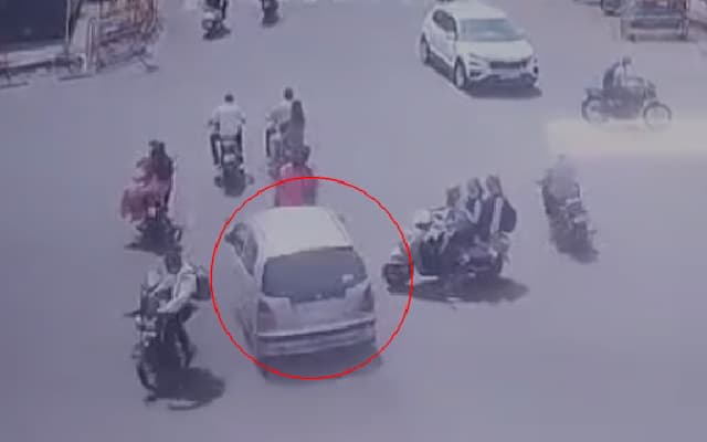 Car Crashes Into Multiple Bikes At Intersection In Maharashtra, 3 Dead