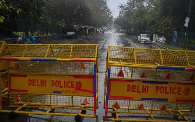 Delhi man turns gangster to take revenge on cheating wife
