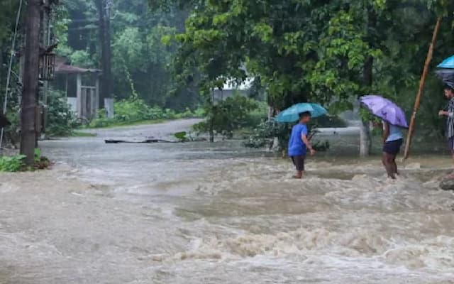 Amit Shah to Review Monsoon Flood Preparedness Nationally
