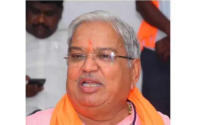 40 Cong MLAs Contemplate Resignation Over Fund Shortages, Claims MP Karjol
