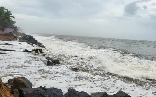NITK Proposes Rs 280 Crore Seawall Project to Curb Erosion in DK