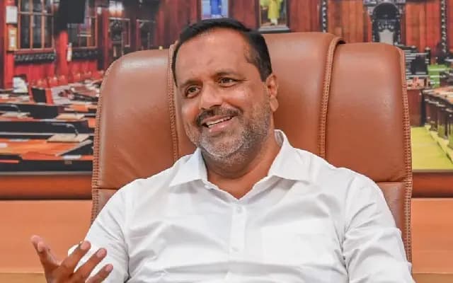 Speaker UT Khader Urges Outsiders to Stay Out of Boliyar Stabbing Case