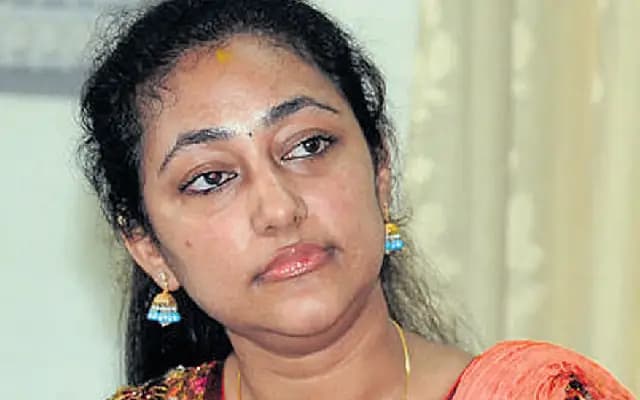 Darshan’s Wife Vijayalakshmi Breaks Silence on Renukaswamy Murder Case