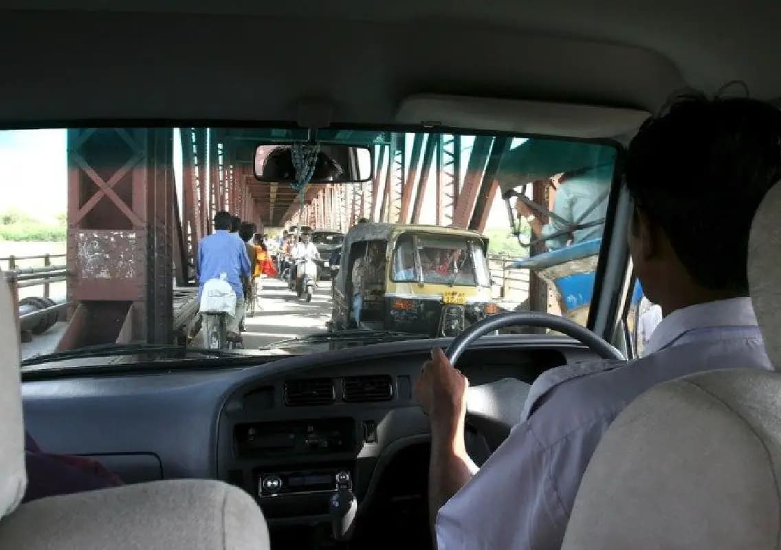 Bengaluru Cab Driver’s Earnings and Success Story Gain Attention on Reddit